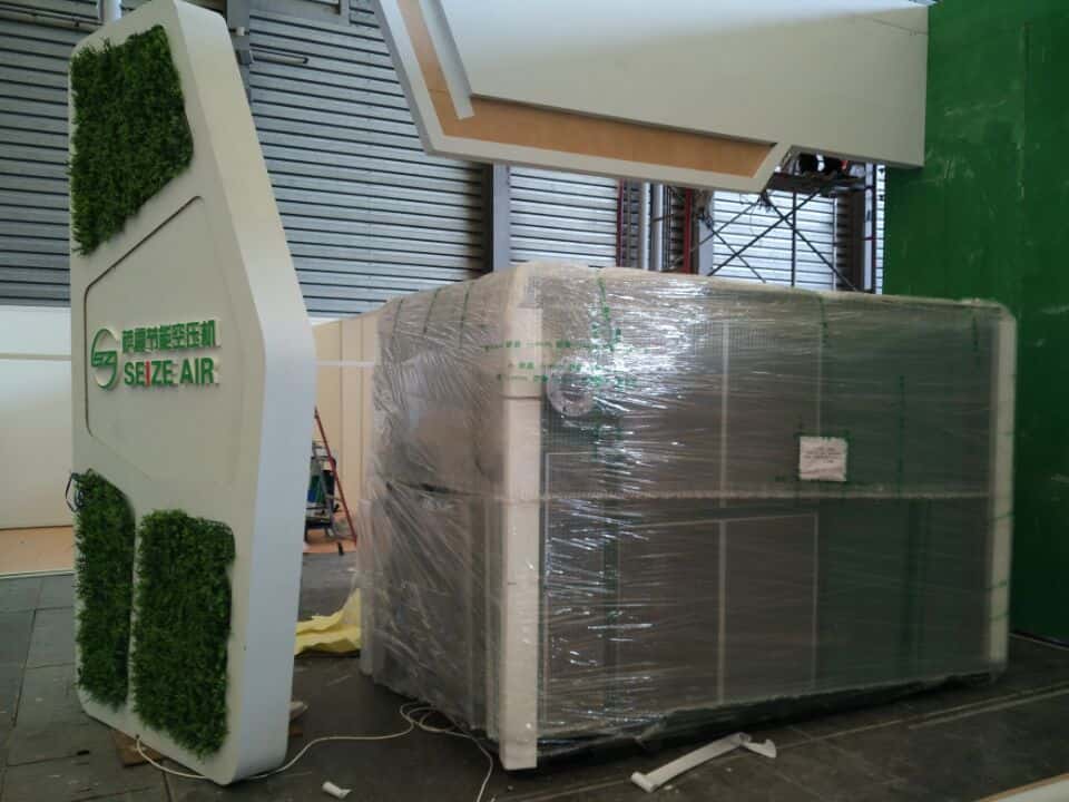 薩震節(jié)能空壓機(jī)參展空壓機(jī)型號(hào)SVCF-132A-II