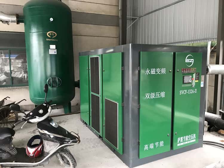 薩震節(jié)能空壓機客戶現場圖