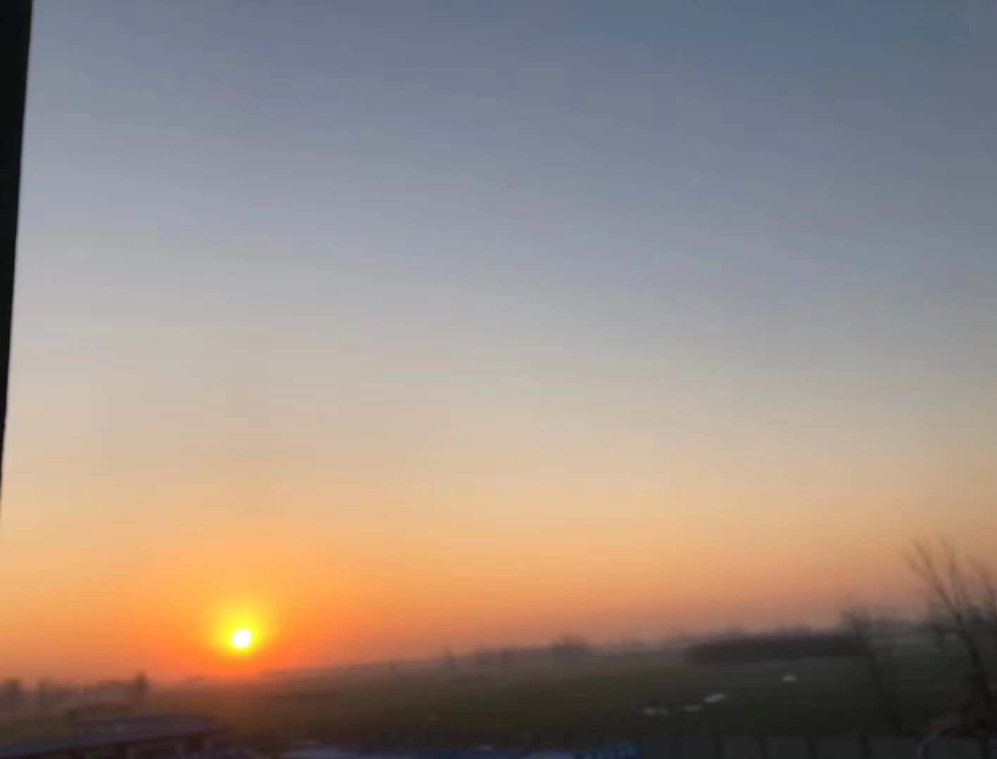 ���(y��ng)