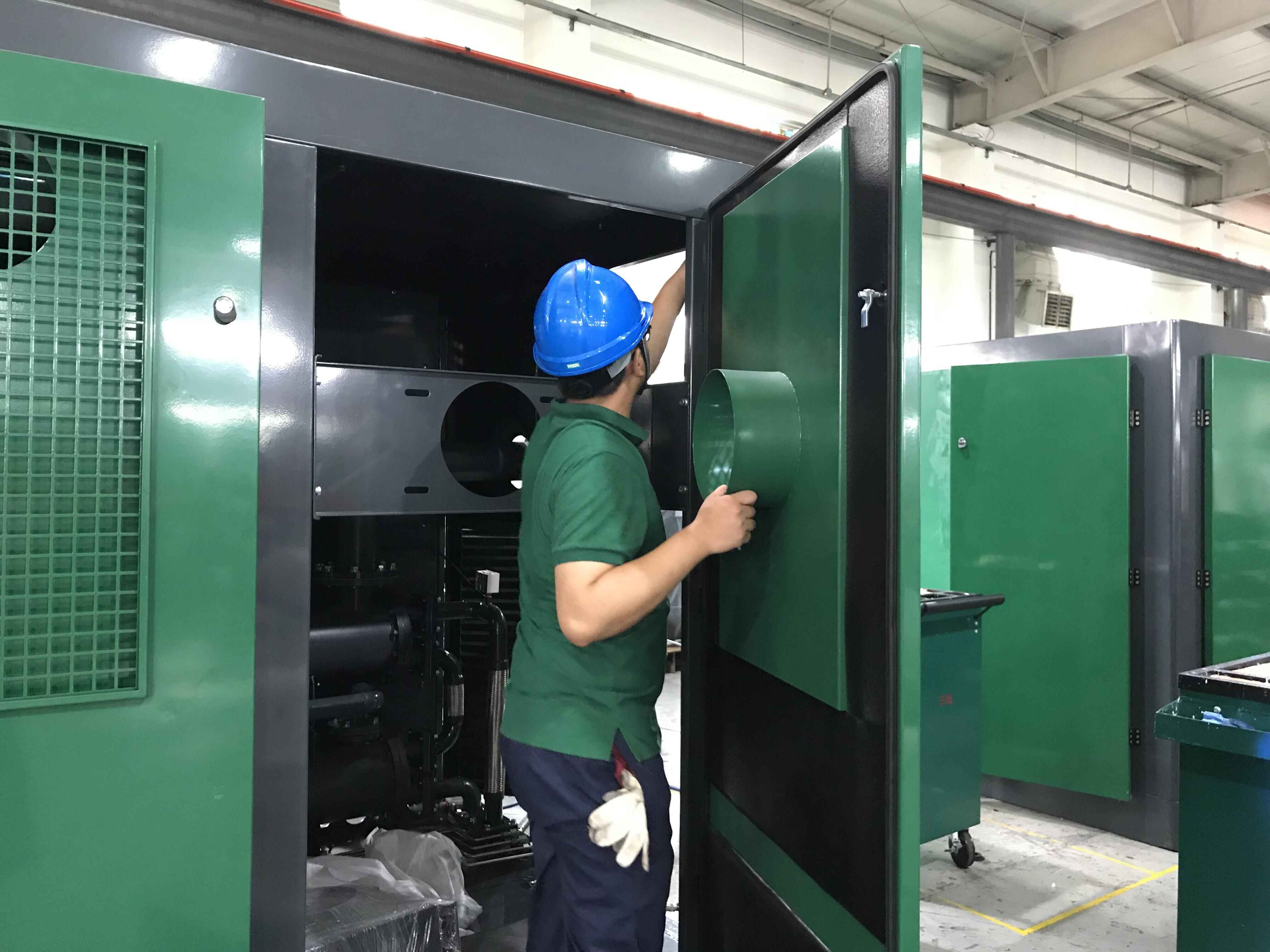 ����׃�l�p�����s�Չ��C