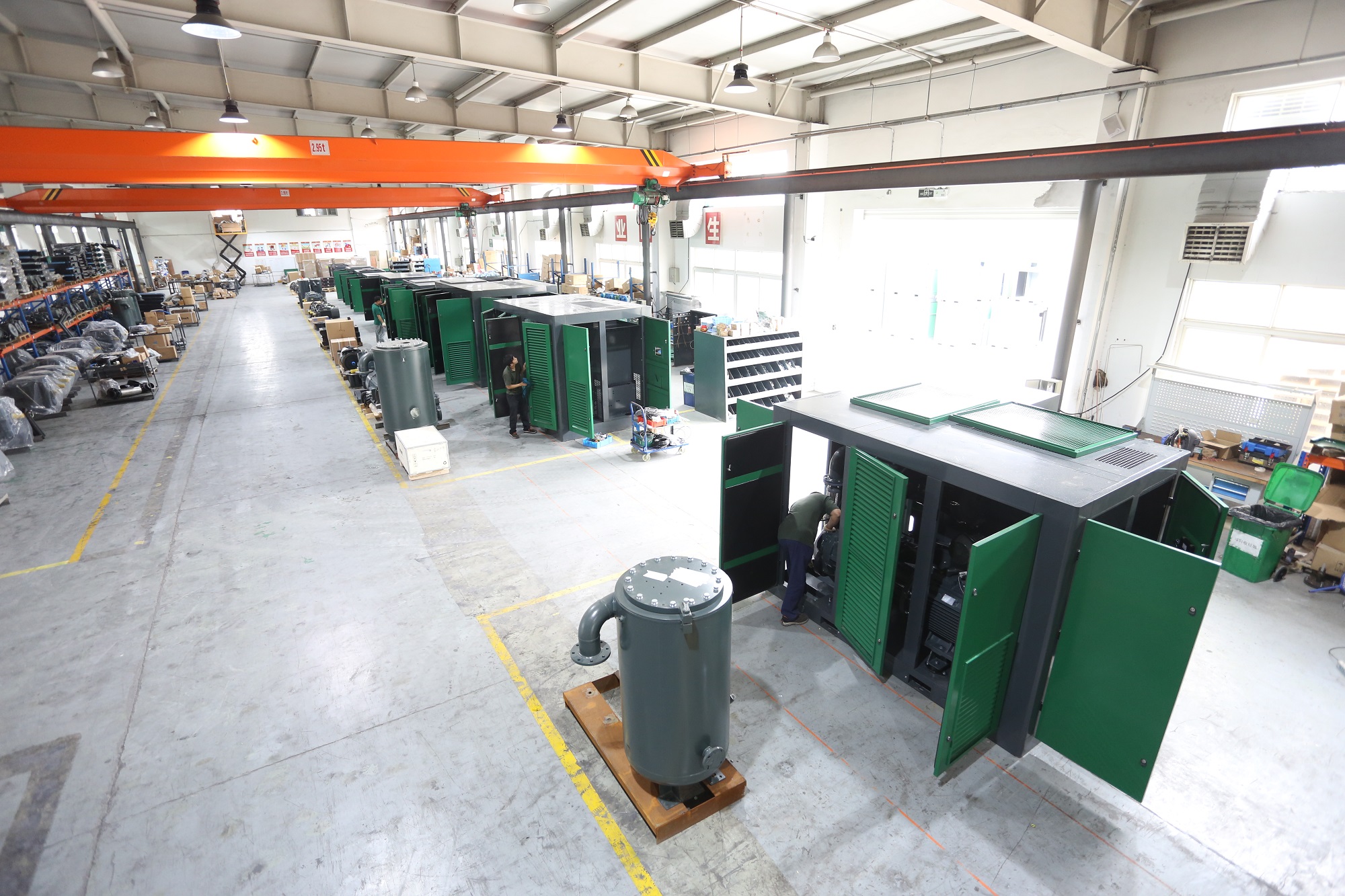 薩震節(jié)能空壓機(jī)